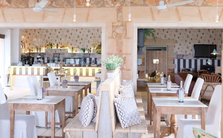 Bar, Es Turo, Majorca