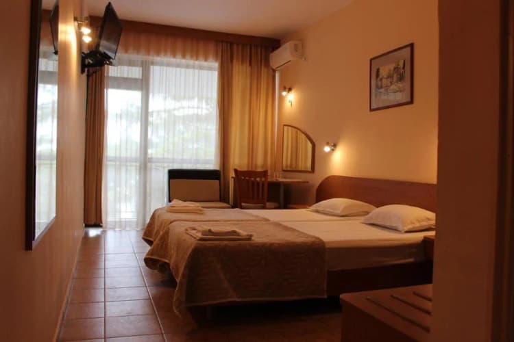 DOUBLE WITH BALCONY Room, Park Hotel Briz, Varna