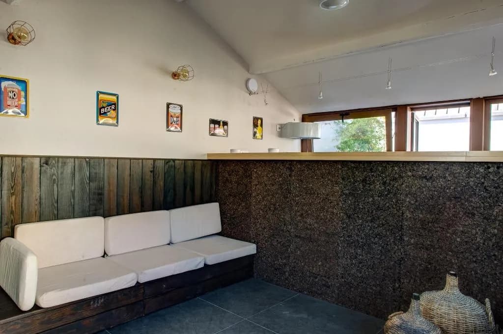 Bar, Rivoli Cinema Hostel, Porto