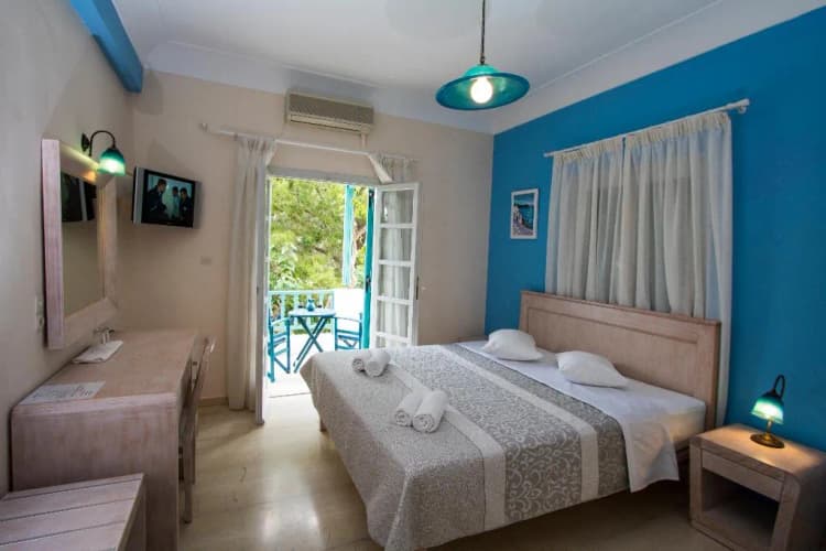 Double or Twin STANDARD Room, Andreas Aparthotel, Santorini