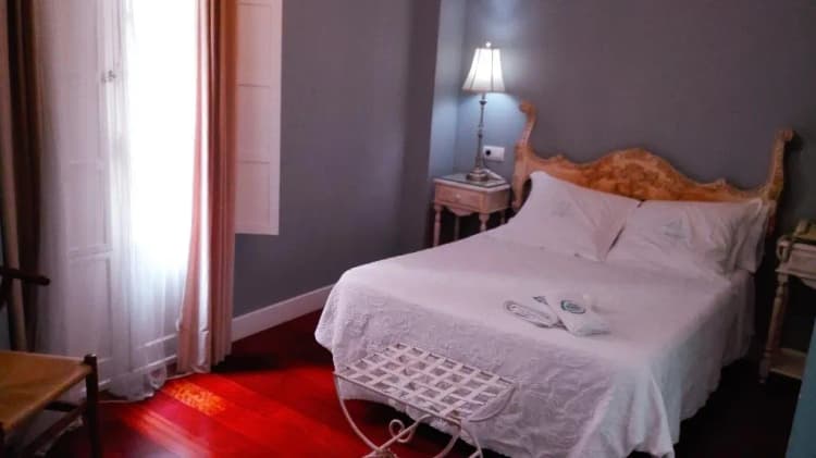 DOUBLE STANDARD Room, Le Petit Paris, Seville