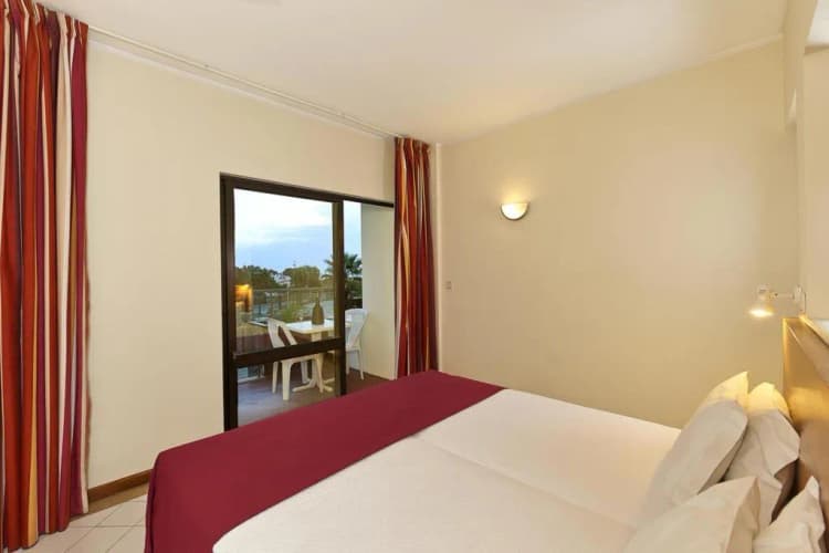 APARTMENT POOL VIEW ONE BEDROOM Room, Huma By Umbral, Algarve