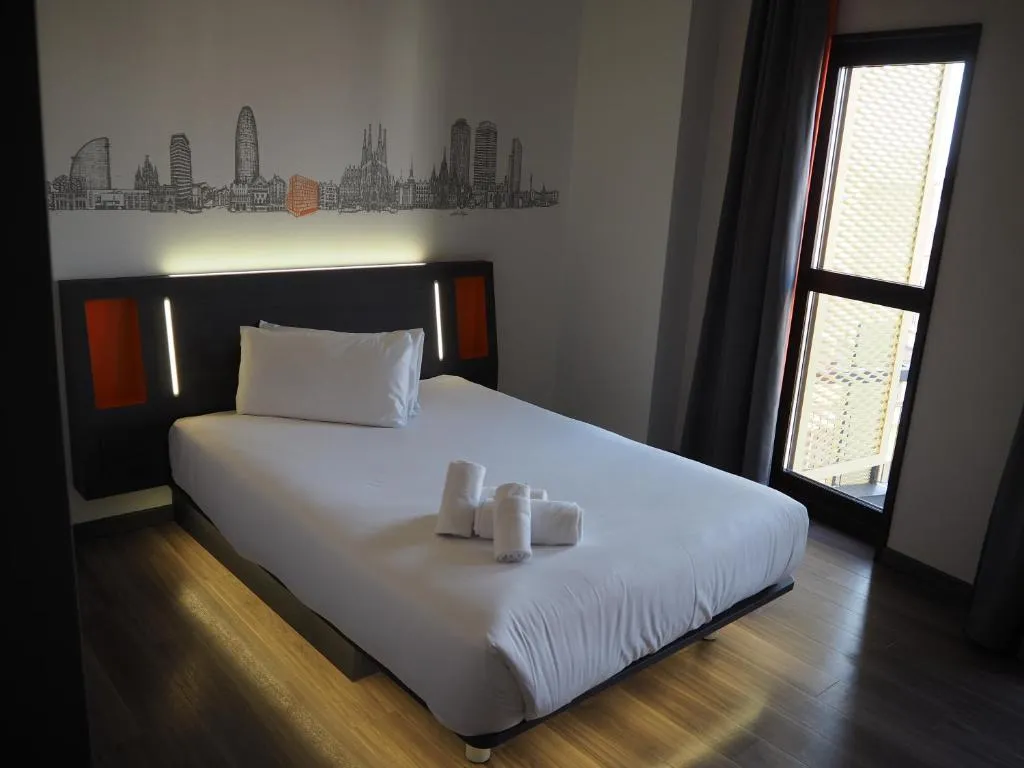 DOUBLE Accessible Room, easyHotel Barcelona Fira, Barcelona