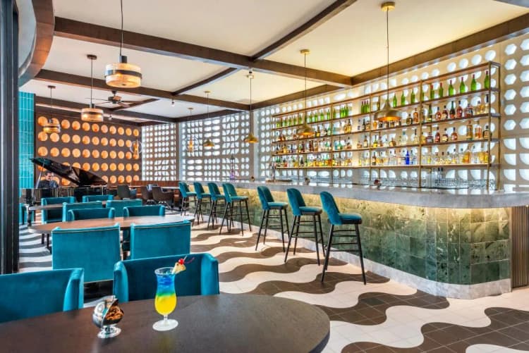 Bar, Ocean Riviera Paradise All Inclusive, Cancun Area
