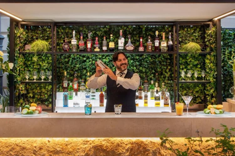 Bar, Rose Garden Palace, Rome
