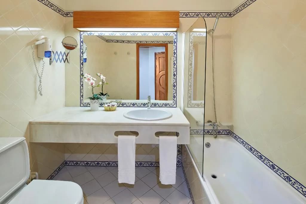 APARTMENT ONE BEDROOM Room, Luna Clube Oceano, Algarve