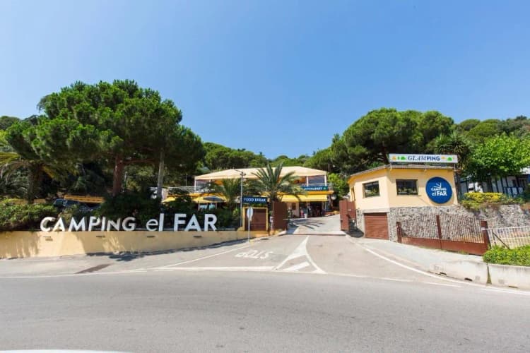 BUNGALOW TWO BEDROOMS ONE BATHROOM Room, Camping El Far, Costa Brava