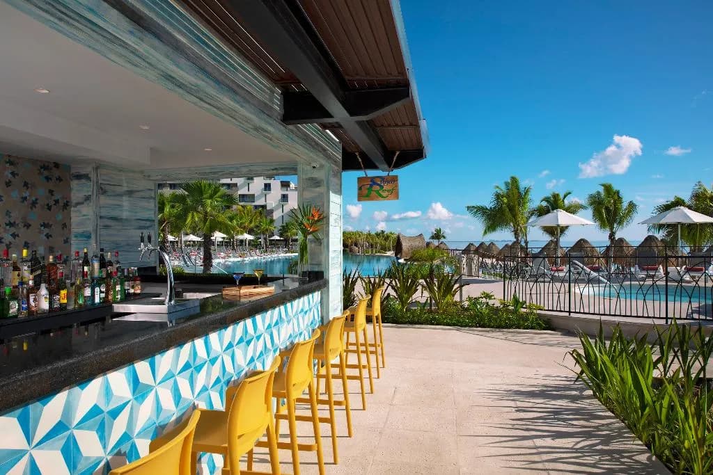 Bar, Dreams Natura Resort & Spa, Cancun Area