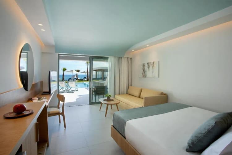 BUNGALOW WITH PRIVATE POOL Room, Arina Beach Resort, Crete