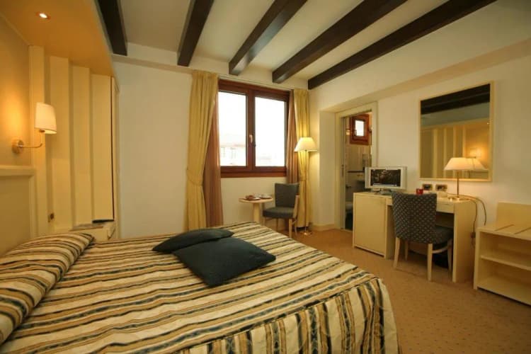 Double or Twin SUPERIOR Room, Hotel Giudecca Venezia, Venice