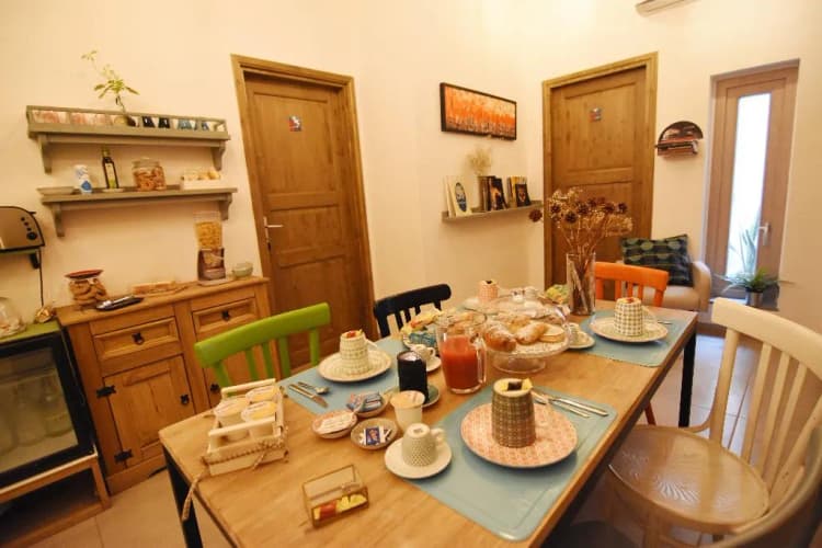Bar, B&B Crianza, Naples