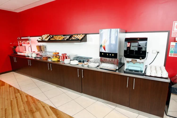 Bar, Travelodge Valencia Aeropuerto, Valencia