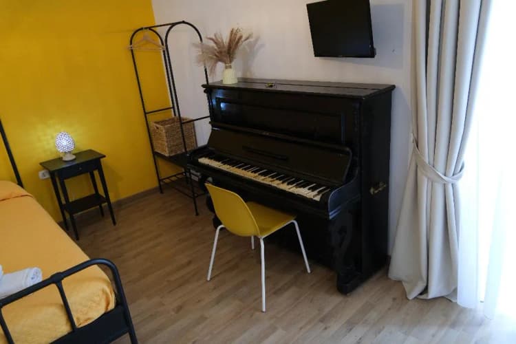 DOUBLE CLASSIC Room, B&B Tarumbò, Naples