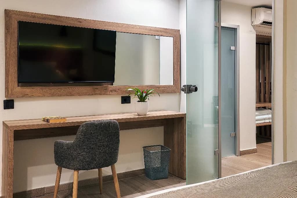 APARTMENT WITH JACUZZI Room, Dionisos Hotel, Crete