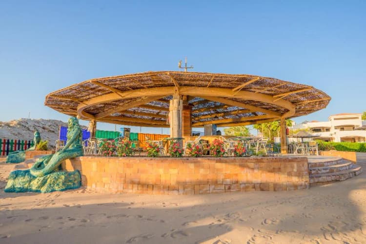 Bar, Ivy Cyrene Island Aquapark Resort, Red Sea Riviera