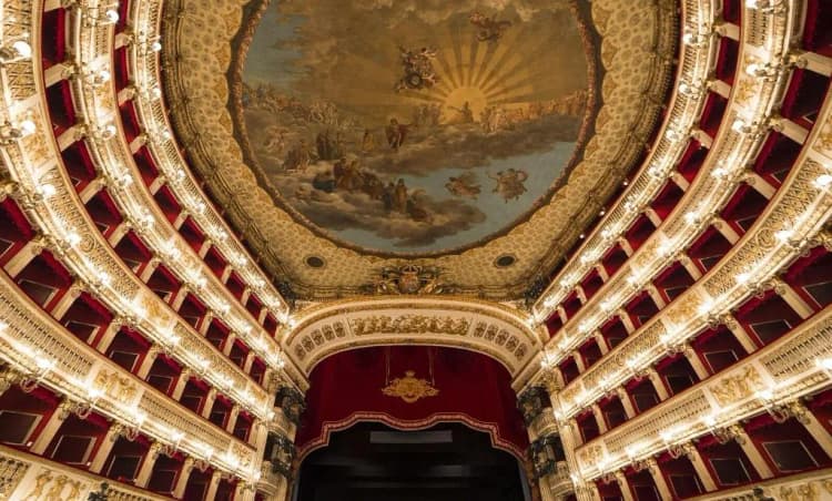 General view, Barbarella Suite, Naples