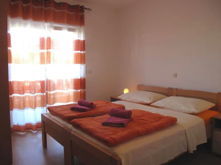 APARTMENT CAPACITY 4 ONE BEDROOM Room, Apartments Mia, Split