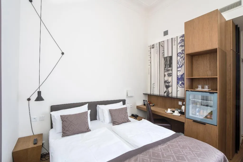 DOUBLE ECONOMY Room, Golden Crown, Prague