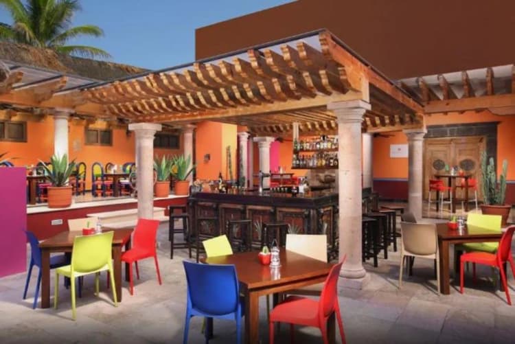 Bar, The Pyramid Cancun by Oasis, Cancun Area