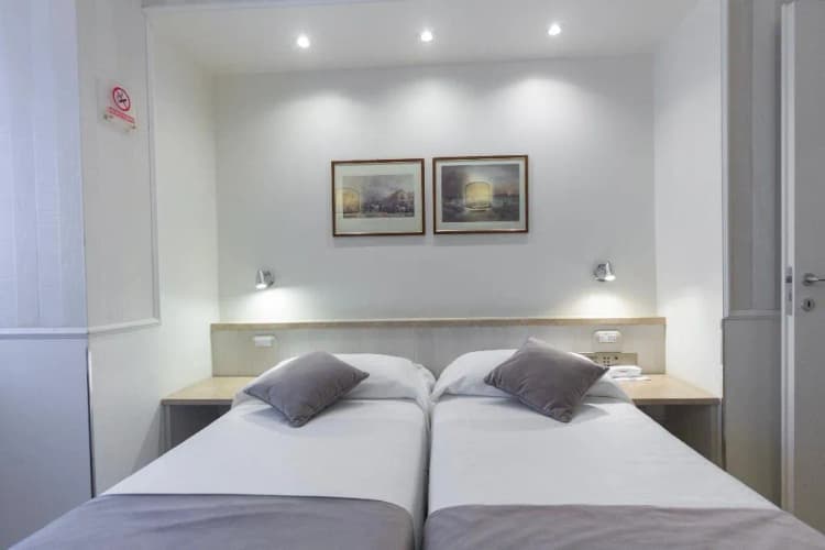 Double or Twin STANDARD Room, Flora, Milan