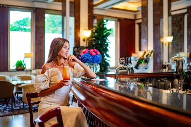 Bar, Grand Hotel International, Prague