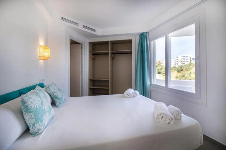 APARTMENT CAPACITY 4 THREE BEDROOM Room, MarSenses Ferrera Blanca Family Hotel, Majorca