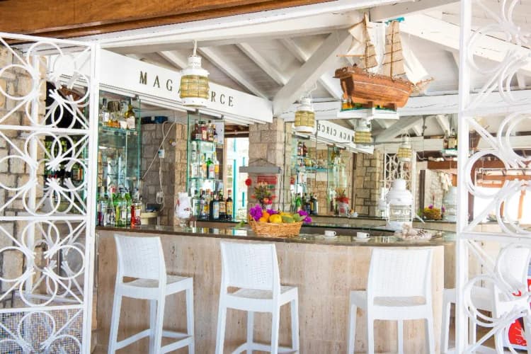 Bar, Maga Circe, Rome
