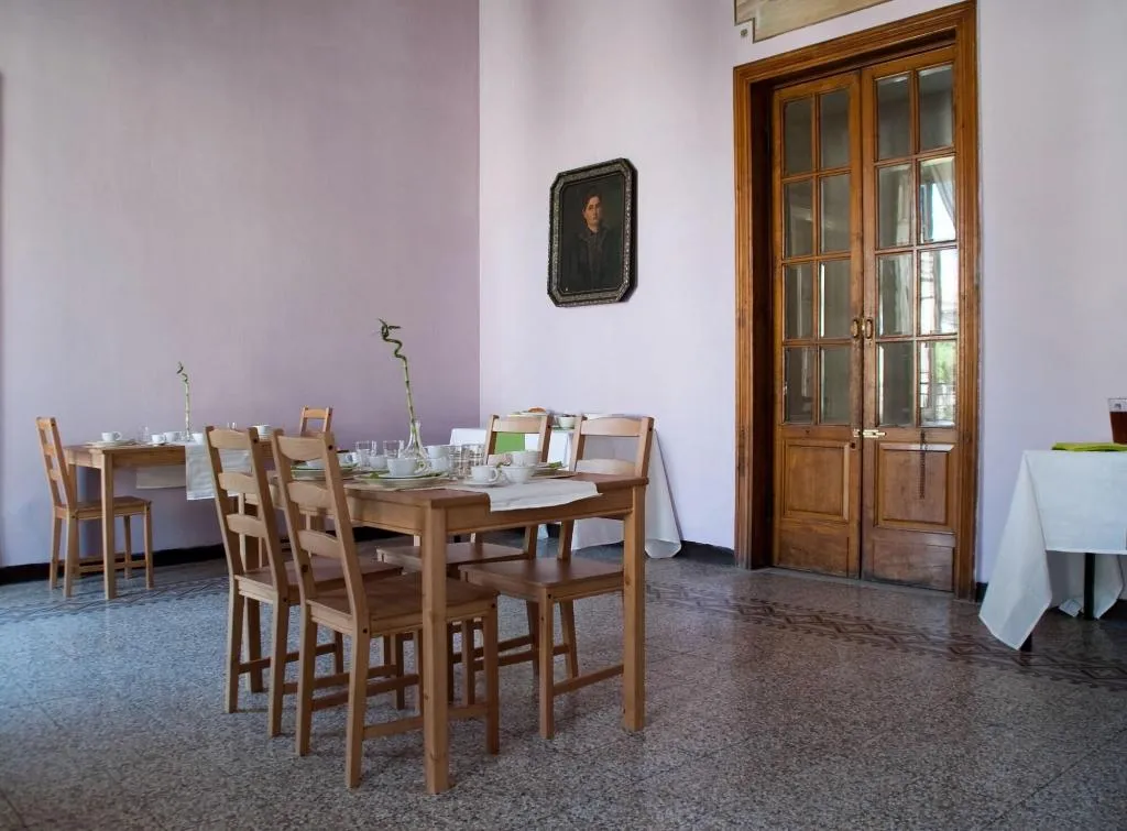 Conferences, La Casa Di Isabella, Catania