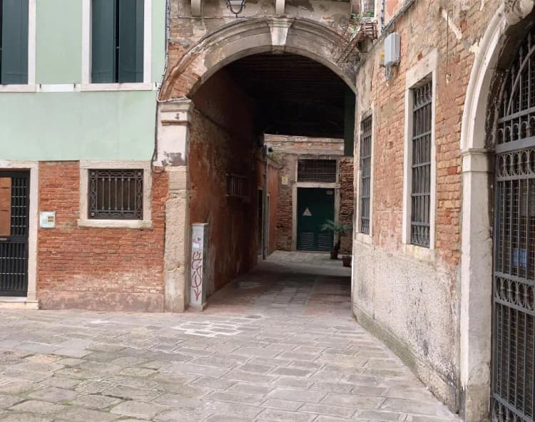General view, Grey's House, Venice