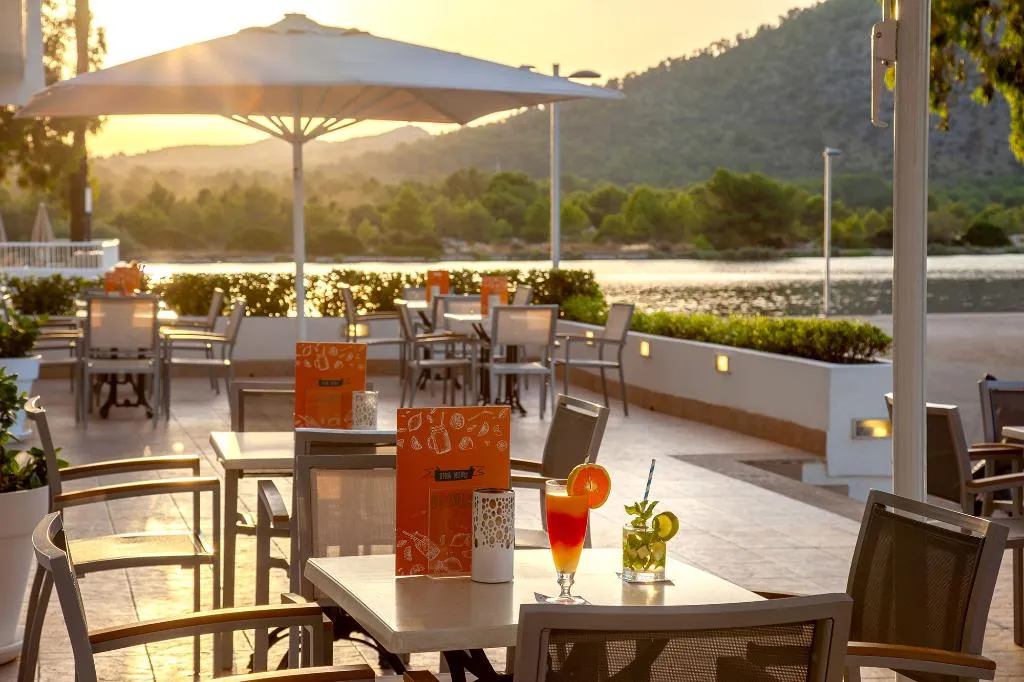 Bar, Viva Eden Lago, Majorca