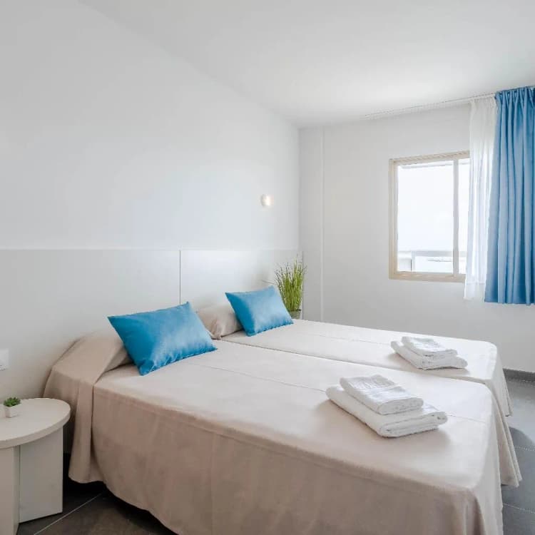 APARTMENT ONE BEDROOM Room, Rentalmar Blue Beach, Costa Dorada