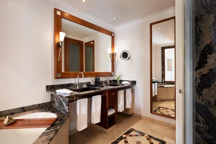 APARTMENT WITH PRIVATE POOL Room, The St. Regis Mardavall Resort, Majorca