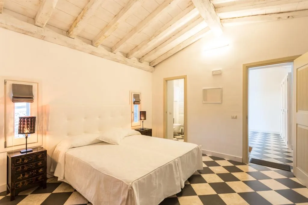 Double or Twin WITH TERRACE Room, La Petite Maison, Alghero