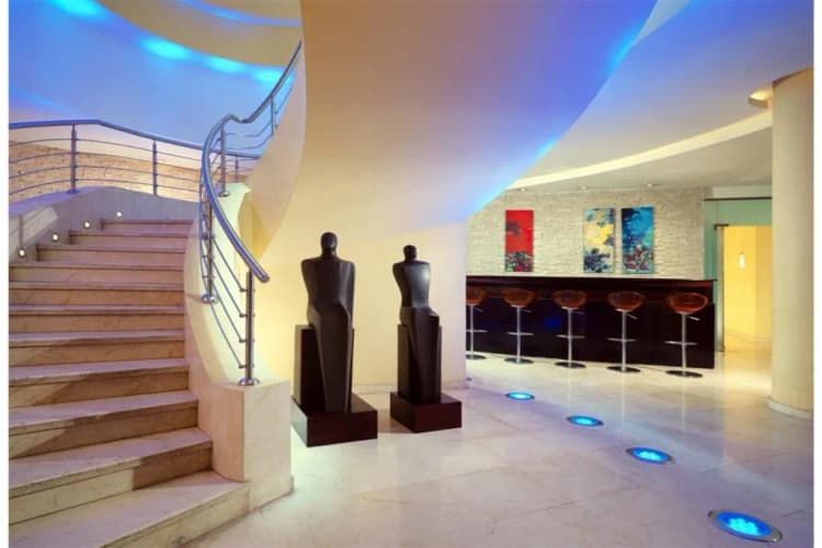Bar, Le Meridien Pyramids, Cairo