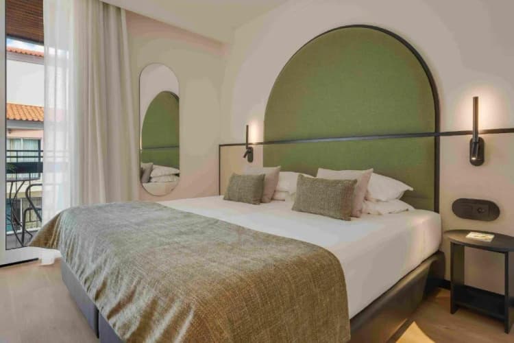 Double or Twin WITH BALCONY Room, The Editory Garden Carmo Funchal, Madeira
