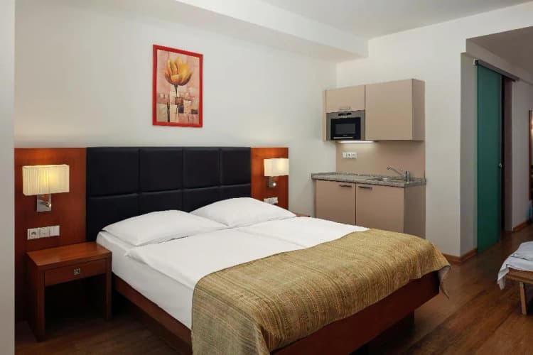 APARTMENT WITH KITCHENETTE Room, Ankora, Prague