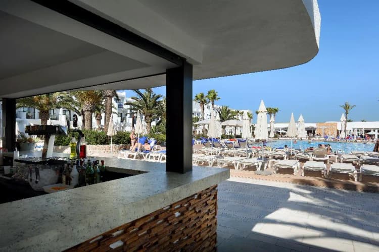 Bar, Grand Palladium White Island Resort & Spa, Ibiza