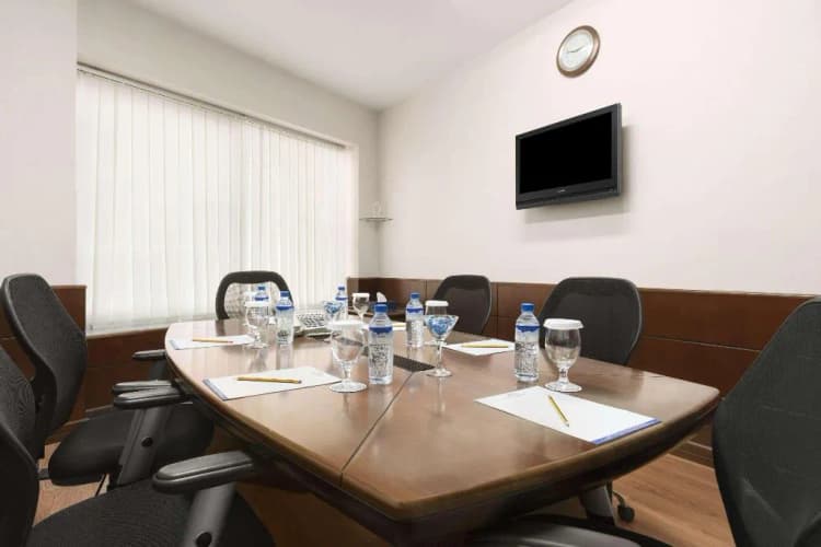 Conferences, Howard Johnson Bur Dubai, Dubai