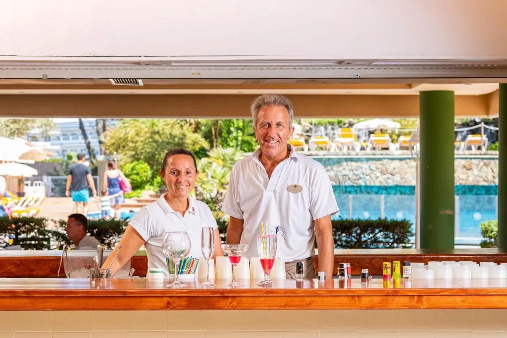 Bar, Guitart Central Park Aqua Resort, Costa Brava