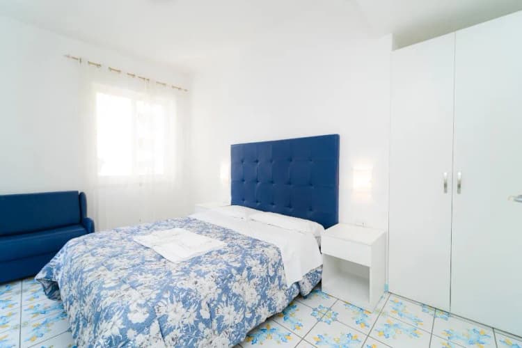 DOUBLE STANDARD Room, La Casa Di Aurora, Naples