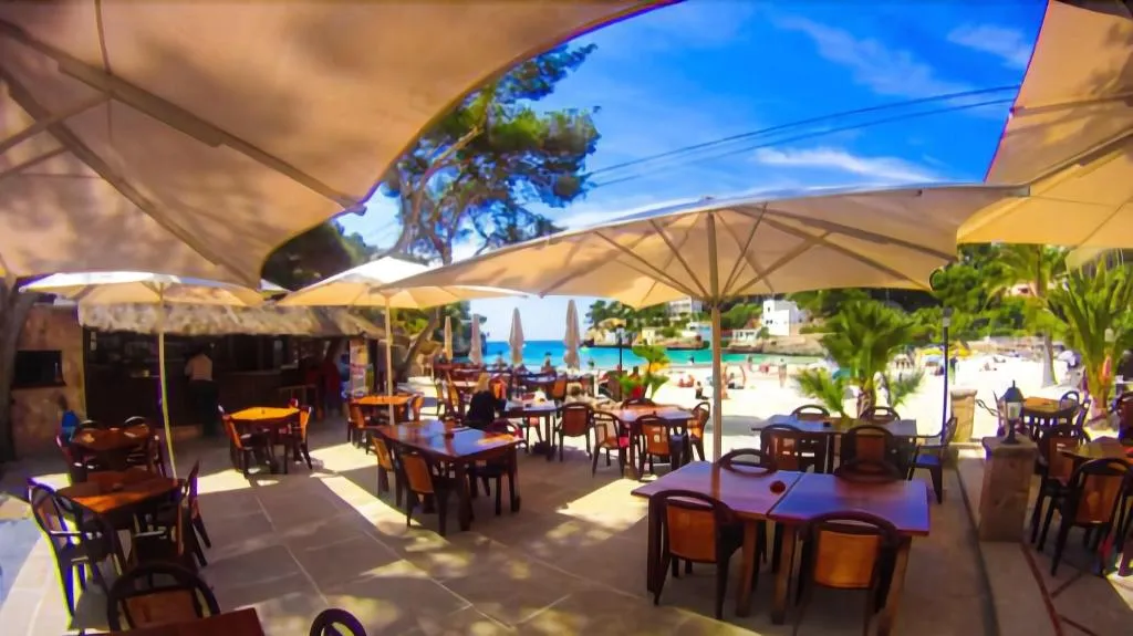 Bar, Hostal Playa Cala Santanya, Majorca