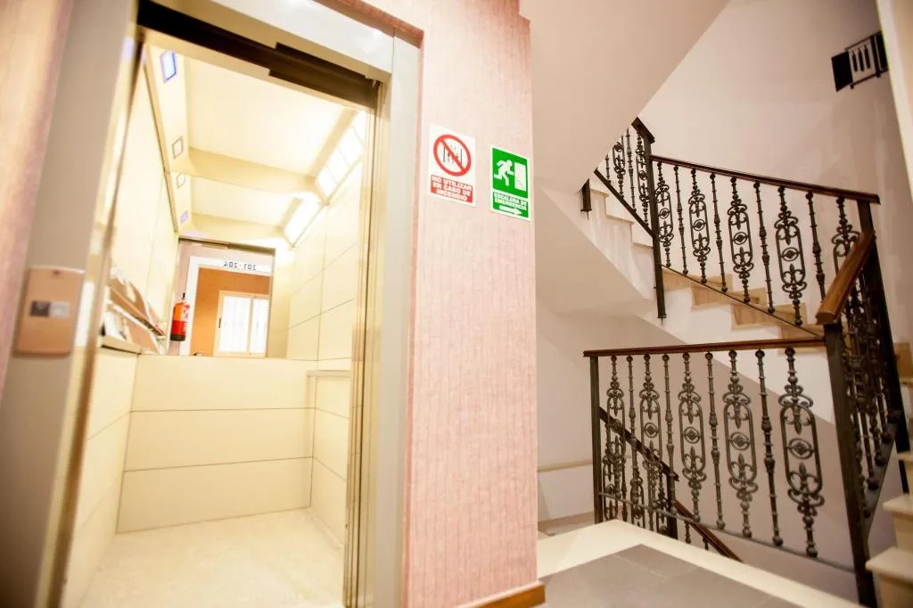 Conferences, Host & Home, Valencia