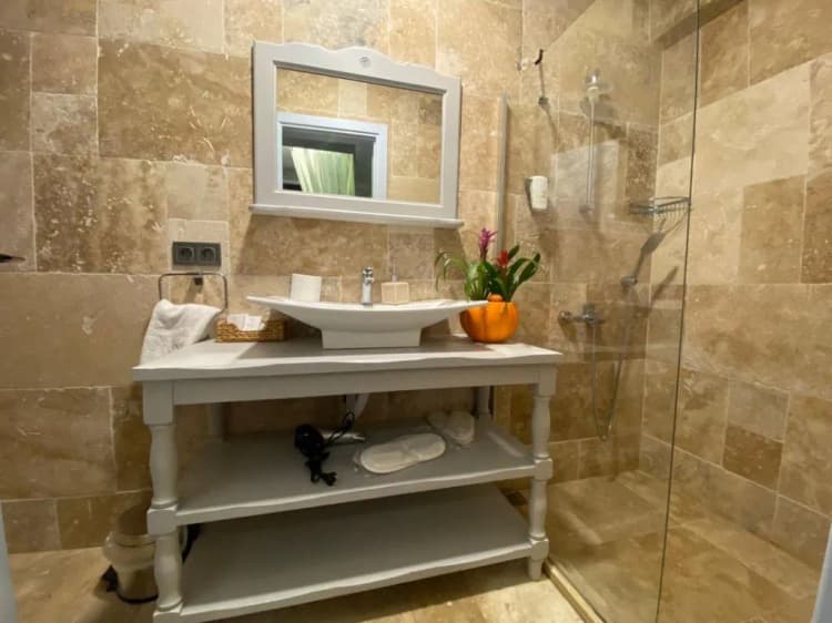 DOUBLE Private external bathroom Room, Mara Koyici Hotel, Izmir
