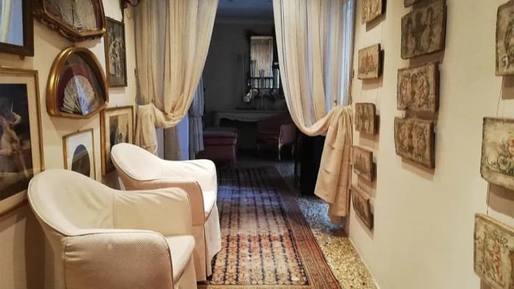 APARTMENT TWO BEDROOMS TWO BATHROOMS Room, Metropole Venezia, Venice