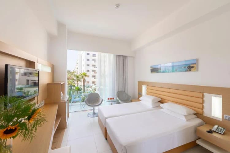 Double or Twin CLASSIC Room, Vrissaki Beach Hotel, Cyprus