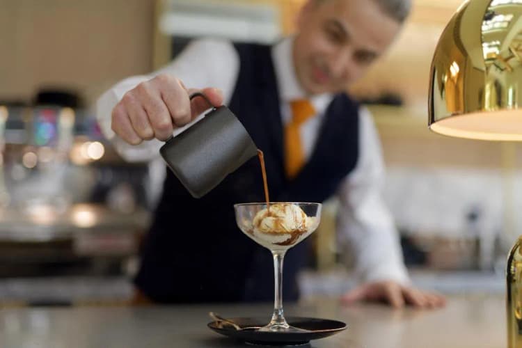 Bar, Movenpick Hotel The Hague, Amsterdam