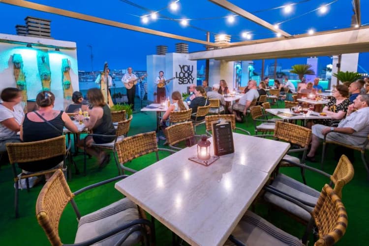Bar, Mercé, Costa Brava