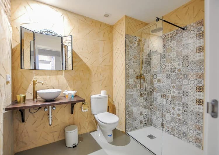DOUBLE CAPACITY 2 Room, Malaga Hostel Boutique, Costa Del Sol