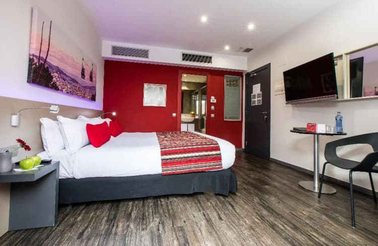DOUBLE DELUXE WITH BALCONY Room, Leonardo Boutique Hotel Barcelona Sagrada Familia, Barcelona