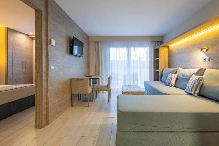 APARTMENT CAPACITY 5 Room, Leonardo Royal Htl Mallorca Palmanova Bay, Majorca